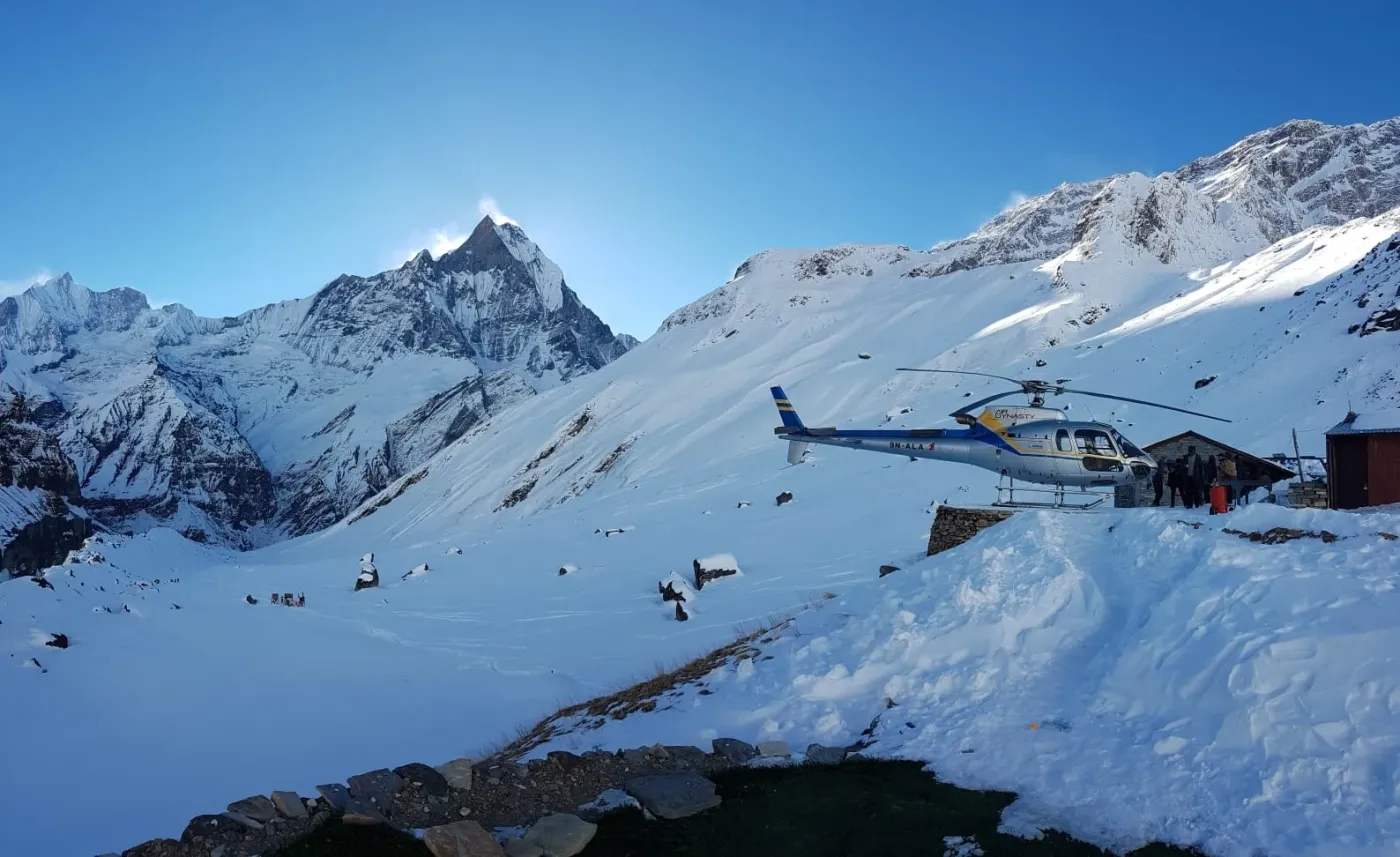 Annapurna Helicopter Trip: Luxury Helicopter Flight & Lakeside Stay — photo 3