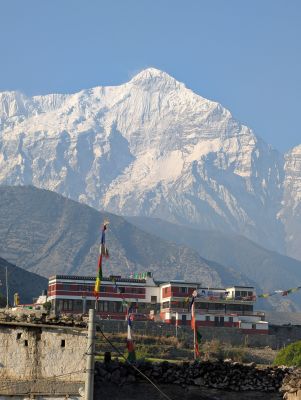 Lower Mustang Trek 6 Days — Titi Lake, Lubra Village, Kagbeni & Muktinath photo 3